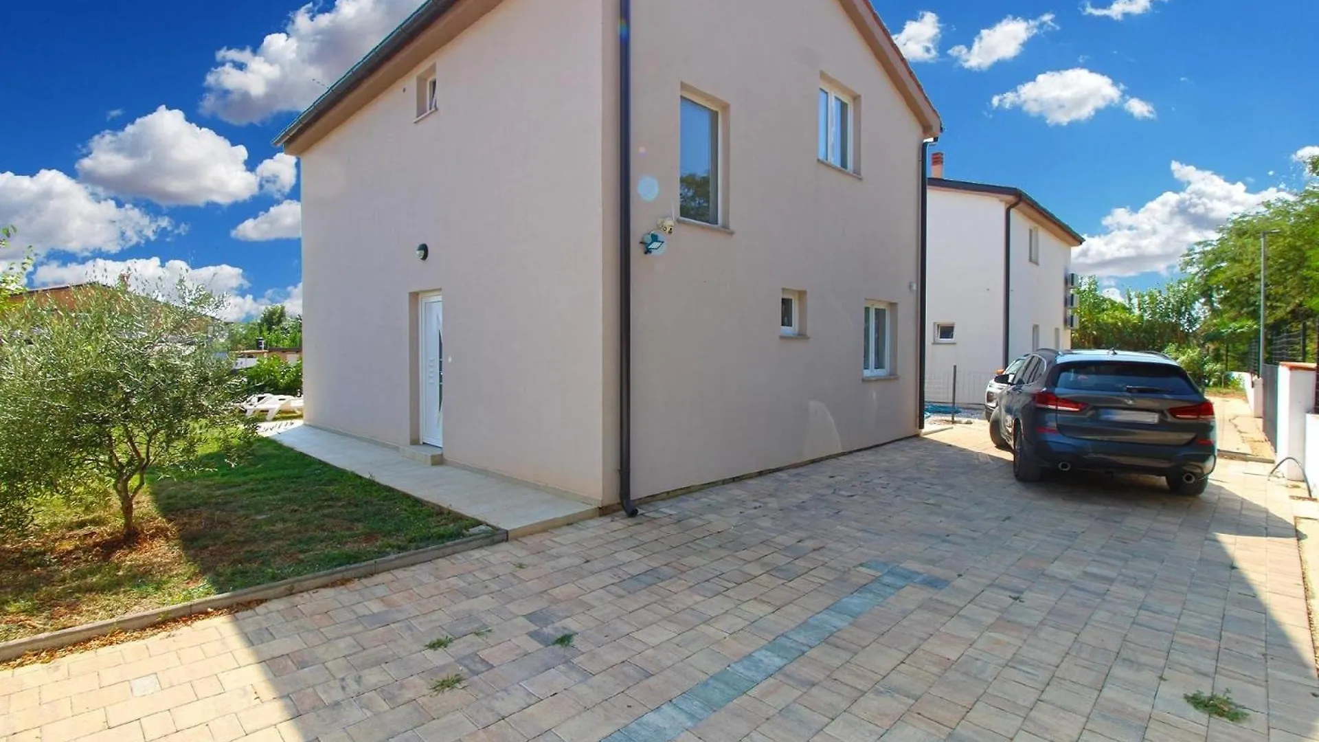 Ferienhaus Mit Privatpool Fuer 6 Personen Ca 107 Qm In Medulin, Istrien Suedkueste Von Istrien Medulin